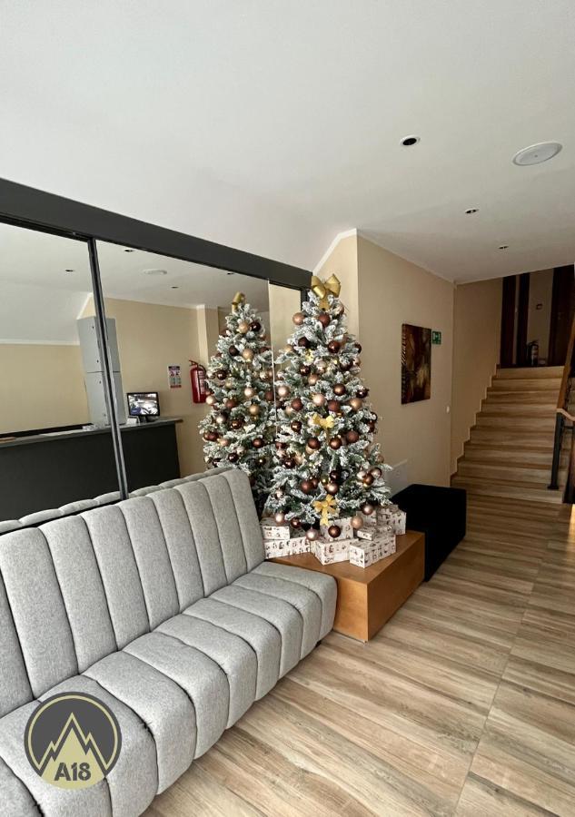 Lux Apartman A18 & Spa Centar コパオニク エクステリア 写真